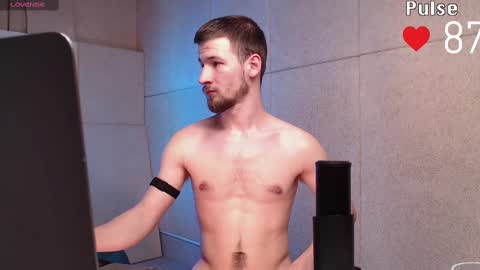 Snapshot of rainbow_farmer_james chatting on 02-22-25, 05:46 Rainbow James online show from 02-22-25, 05:46