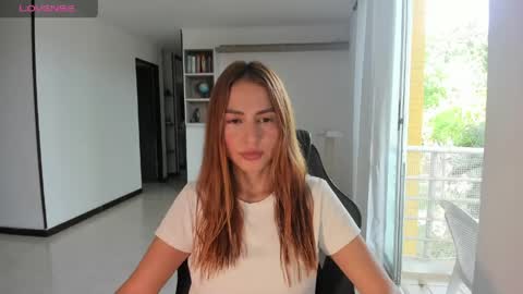 Jennyindependent model . online show from 05-27-26, 08:50