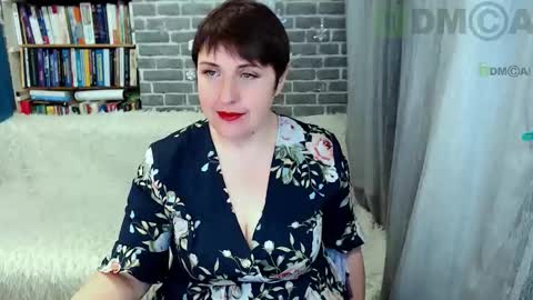 Snapshot of rainbowladyy chatting on 01-11-26, 05:23 rainbowladyy online show from 01-11-26, 05:23