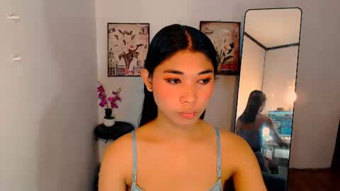 Snapshot of raindrizzle1706 chatting on 12-15-25, 12:15 raindrizzle1706 online show from 12-15-25, 12:15