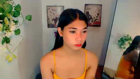 raindrizzle1706 online show from 12-22-25, 05:26