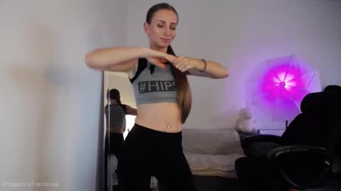 Snapshot of rainleiwa chatting on 09-23-25, 03:15 Call me Lei online show from 09-23-25, 03:15