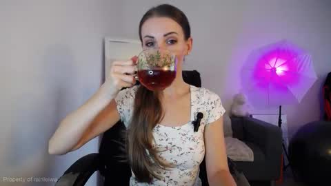 Snapshot of rainleiwa chatting on 10-05-25, 03:32 Call me Lei online show from 10-05-25, 03:32