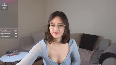 rainybella online show from 10-12-25, 07:18