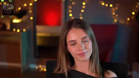 Raisa online show from 12-13-25, 07:53