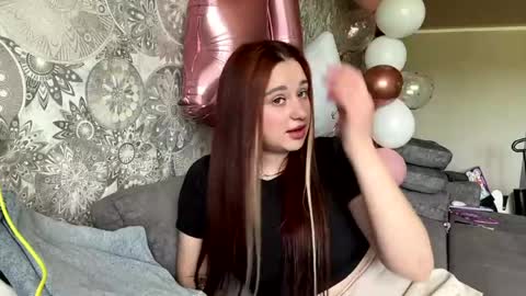 Cherry online show from 05-22-26, 04:52