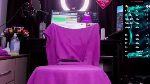 Laura online show from 12-03-24, 02:36