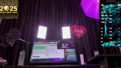 Laura online show from 01-05-25, 02:38