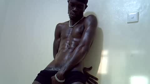 Snapshot of rakeem_1_ chatting on 02-14-25, 02:44 rakeem 1  online show from 02-14-25, 02:44