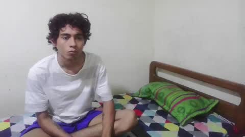 Snapshot of rami_hot0 chatting on 04-27-26, 03:43 rami_hot0 online show from 04-27-26, 03:43
