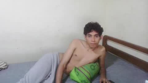 Snapshot of rami_hot0 chatting on 05-13-26, 08:27 rami_hot0 online show from 05-13-26, 08:27