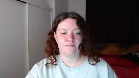 Snapshot of ramona15 chatting on 04-28-26, 02:27 Ramona online show from 04-28-26, 02:27