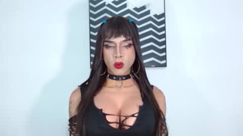 Snapshot of ramonasmit chatting on 05-16-26, 07:34 RamonaSmit online show from 05-16-26, 07:34