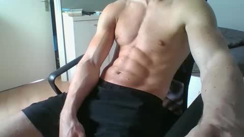 ramonjoosse2001 online show from 04-09-26, 12:10