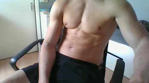 ramonjoosse2001 online show from 04-20-26, 11:24