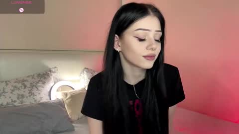 Luna online show from 11-05-25, 04:07