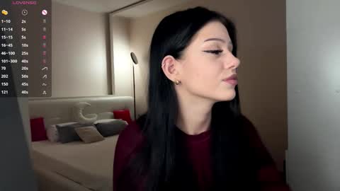 Luna online show from 02-12-26, 05:41