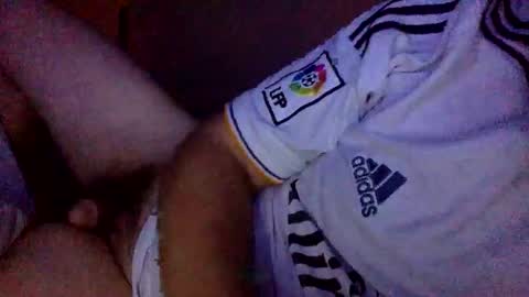 Snapshot of randobad12 chatting on 11-20-25, 01:17 randobad12 online show from 11-20-25, 01:17