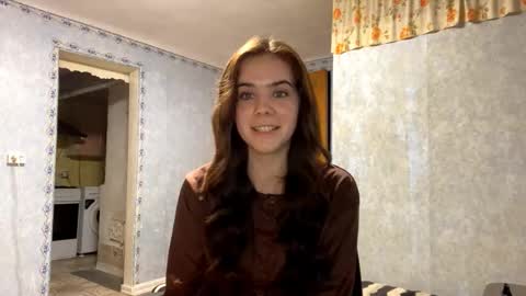 Snapshot of raneetagaloe chatting on 09-18-25, 04:09 Lia online show from 09-18-25, 04:09