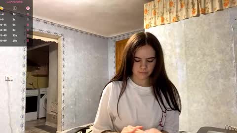 Snapshot of raneetagaloe chatting on 09-27-25, 03:17 Lia online show from 09-27-25, 03:17