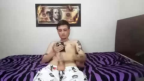 Snapshot of rangel_sex chatting on 05-02-26, 11:43 Rangel and Lola online show from 05-02-26, 11:43