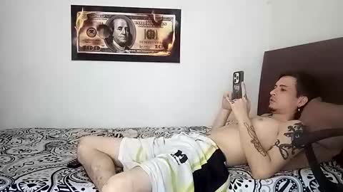 Snapshot of rangel_sex chatting on 06-01-26, 04:09 Rangel and Lola online show from 06-01-26, 04:09