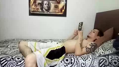 Snapshot of rangel_sex chatting on 06-02-26, 04:14 Rangel and Lola online show from 06-02-26, 04:14