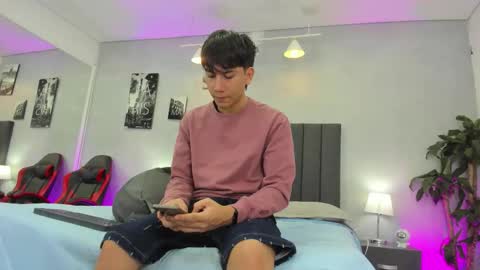 Raphael Nyon online show from 03-04-26, 03:23