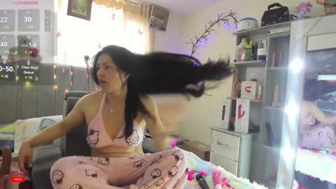  Rapunzell  online show from 11-17-25, 01:17