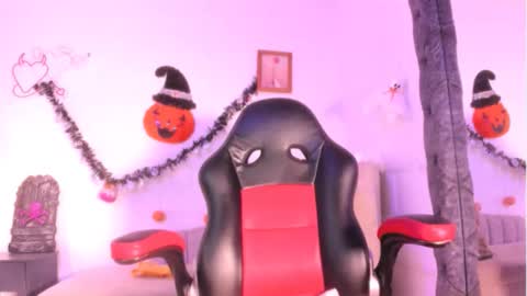 Raquel online show from 10-27-25, 09:52