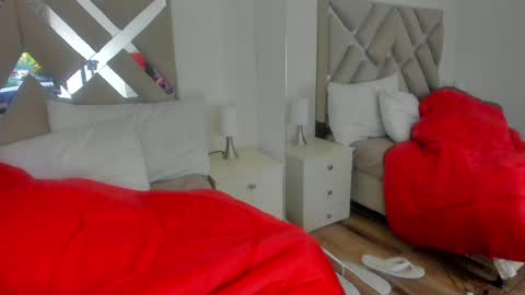 Snapshot of raquel_moore chatting on 02-04-25, 02:07 Raquel Moore online show from 02-04-25, 02:07
