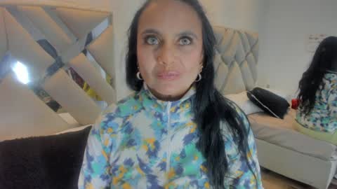 Snapshot of raquel_moore chatting on 02-08-25, 10:19 Raquel Moore online show from 02-08-25, 10:19