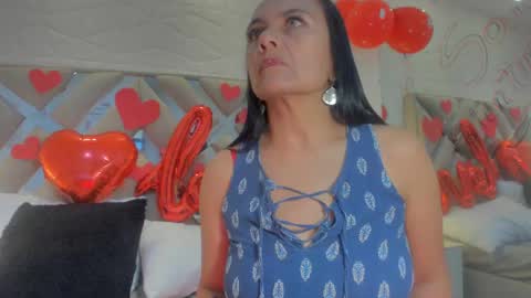 Snapshot of raquel_moore chatting on 02-16-25, 03:59 Raquel Moore online show from 02-16-25, 03:59