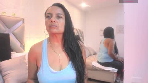 Snapshot of raquel_moore chatting on 09-30-25, 11:48 Raquel Moore online show from 09-30-25, 11:48