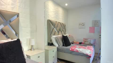 Raquel Moore  online show from 03-12-26, 06:03