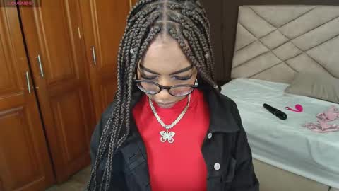 Raquel online show from 09-16-25, 12:06