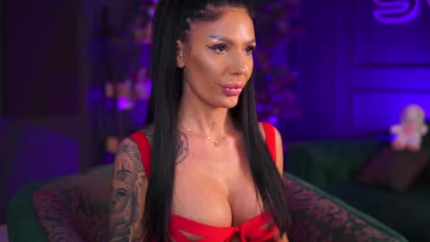 Raquelle online show from 12-21-24, 12:53