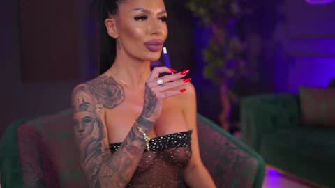 Raquelle online show from 12-29-24, 10:14