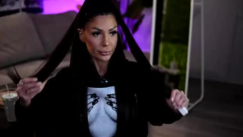 Raquelle online show from 04-10-26, 08:41