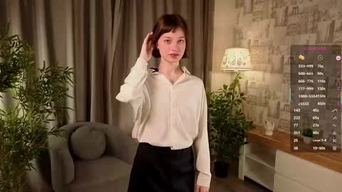 Snapshot of rashidagiczewski chatting on 10-22-25, 01:28 Nicole online show from 10-22-25, 01:28