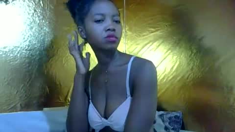 Snapshot of rasoanirinaa chatting on 06-07-26, 11:36 rasoanirinaa online show from 06-07-26, 11:36