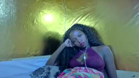 Snapshot of rasoanirinaa chatting on 06-10-26, 06:40 rasoanirinaa online show from 06-10-26, 06:40
