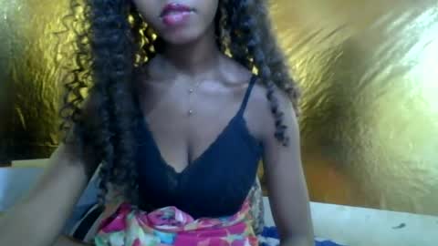 Snapshot of rasoanirinaa chatting on 06-15-26, 06:26 rasoanirinaa online show from 06-15-26, 06:26