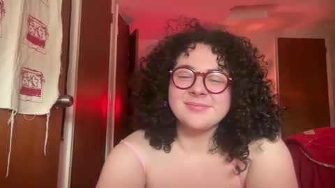 Snapshot of raspberrytommy chatting on 02-10-26, 05:39 Tommy online show from 02-10-26, 05:39