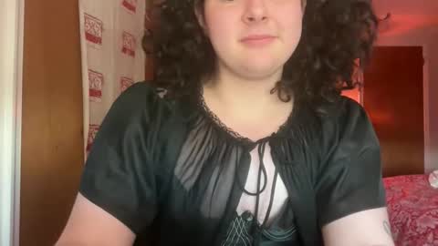 Snapshot of raspberrytommy chatting on 04-07-26, 05:57 Tommy online show from 04-07-26, 05:57