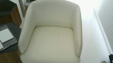 Snapshot of raulmartinez8888 chatting on 05-08-26, 01:38 RM online show from 05-08-26, 01:38
