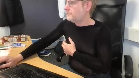 Snapshot of raunchyme chatting on 01-08-26, 02:19 Raunchy me online show from 01-08-26, 02:19