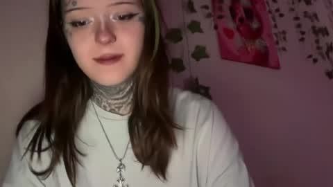 Snapshot of raven_armor chatting on 06-04-26, 05:30 raven_armor online show from 06-04-26, 05:30