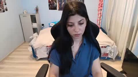 Snapshot of raven_haired_goddess chatting on 06-21-26, 09:23 raven_haired_goddess online show from 06-21-26, 09:23