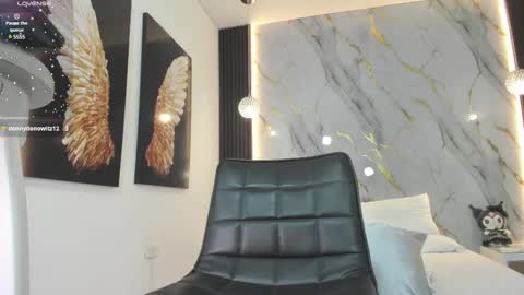 raven_li online show from 03-09-25, 07:34